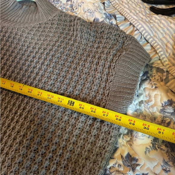 Women's grey Knit Sweater Top - Picture 5 of 6